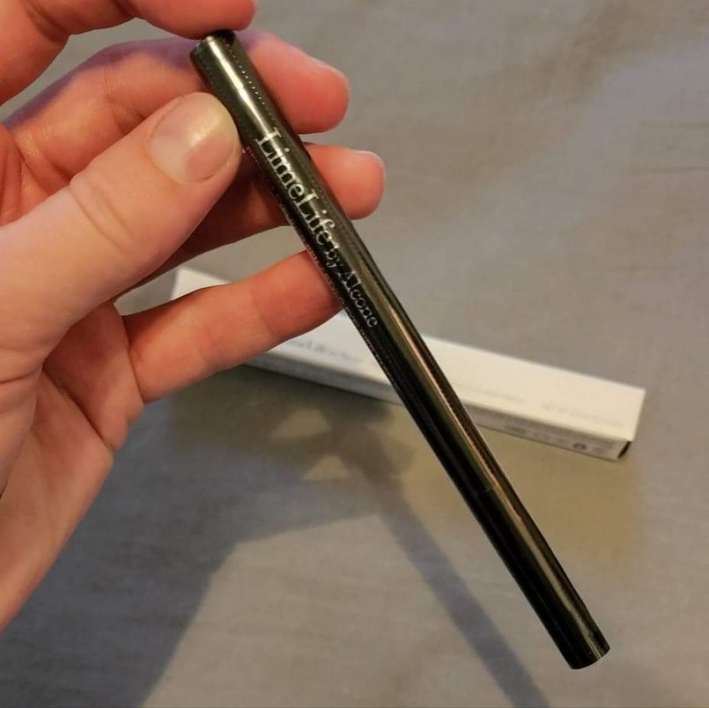 Limelife perfect eyeliner pen Black